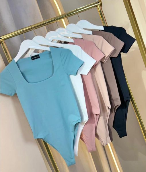 Colección Essential: Bodys "Dynamic" Premium – Versatilidad y Confort.