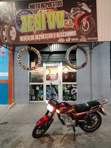 Moto Repuestos Y accesorios zeni vv