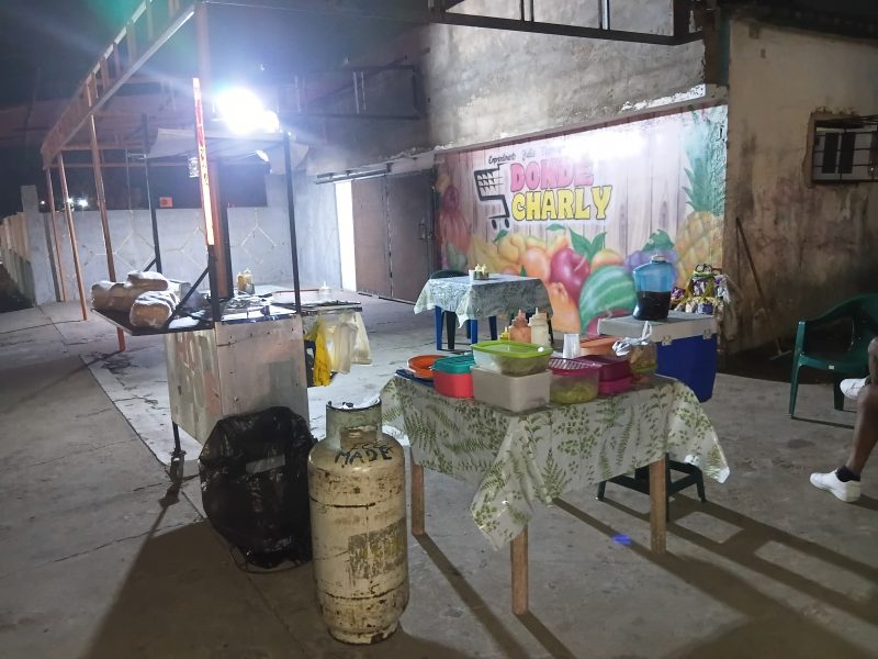 Venta de Perro Caliente y Hamburguesas